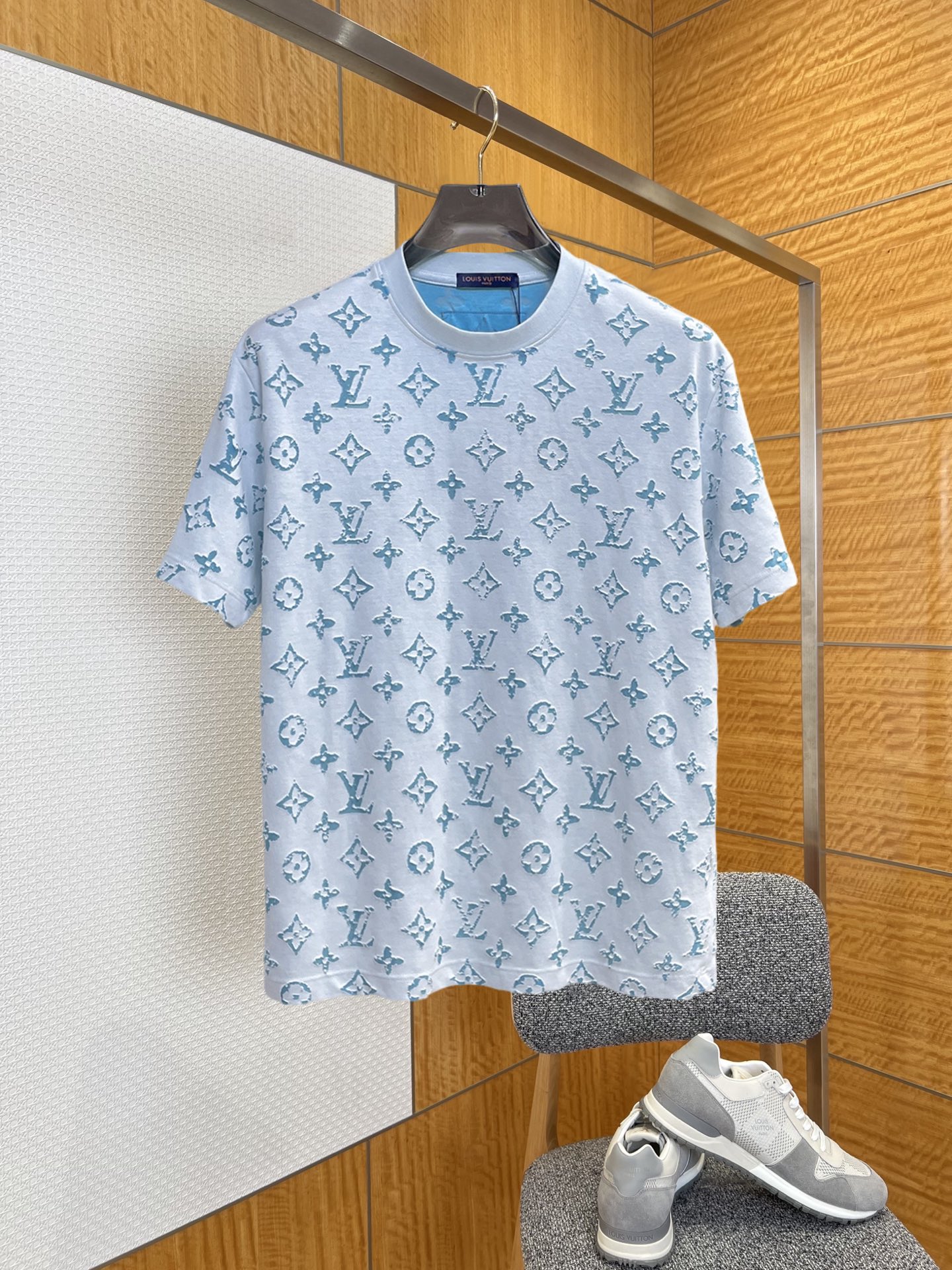 short sleeves
